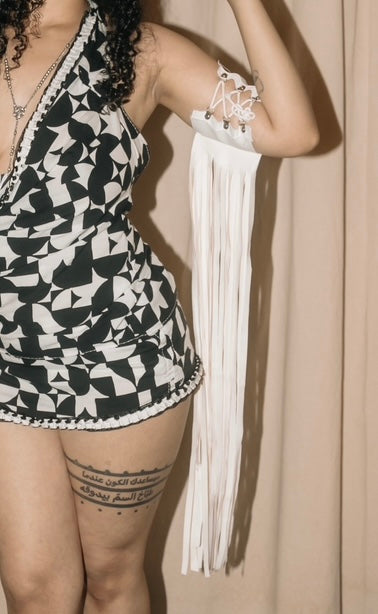 UPPER ARM FRINGE STRAP
