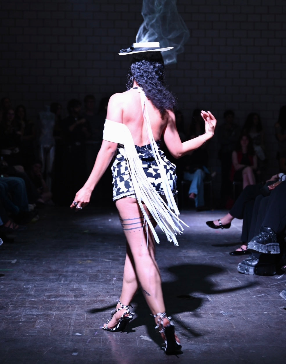UPPER ARM FRINGE STRAP