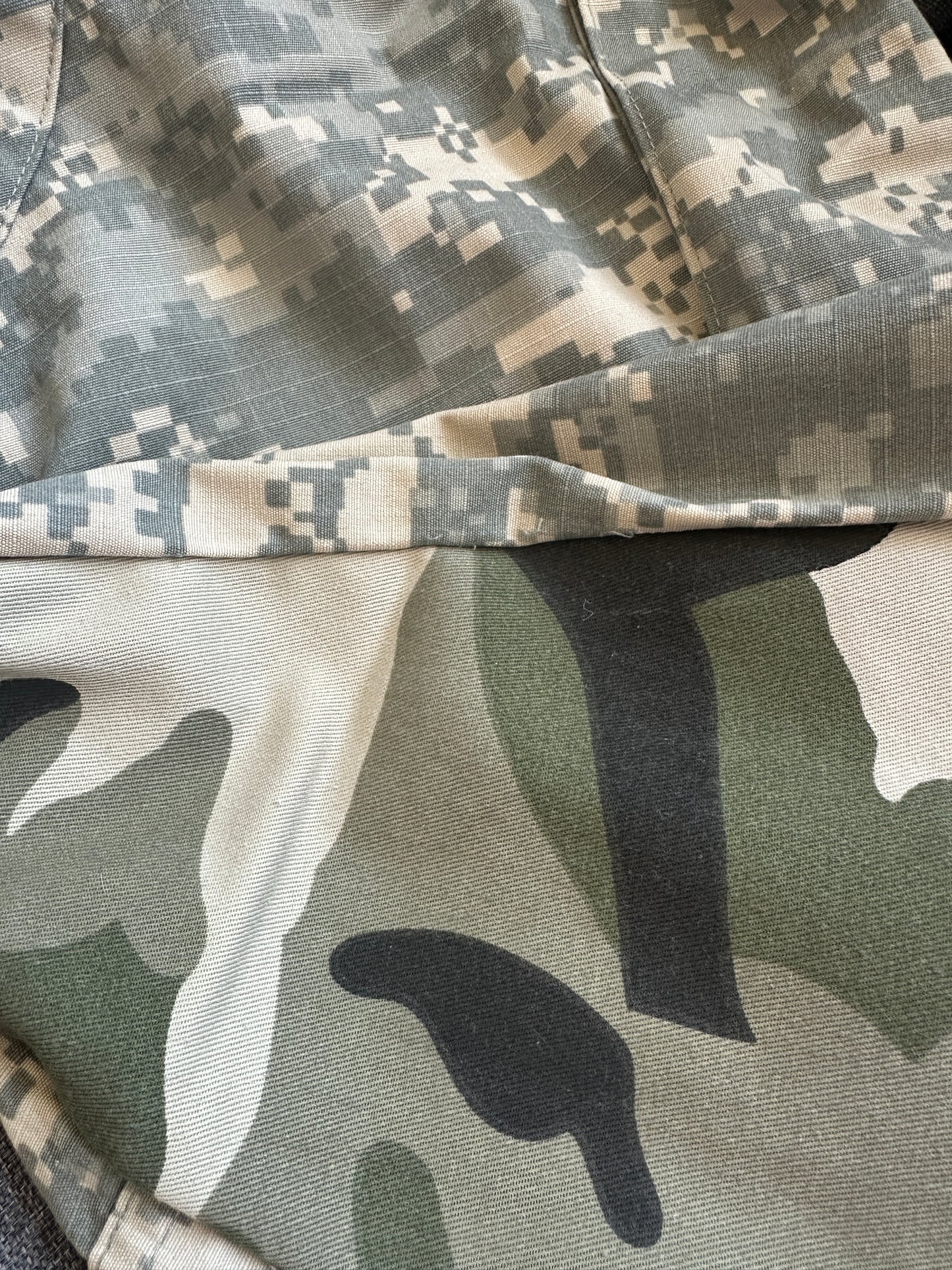PIXEL FATIGUES JORTS