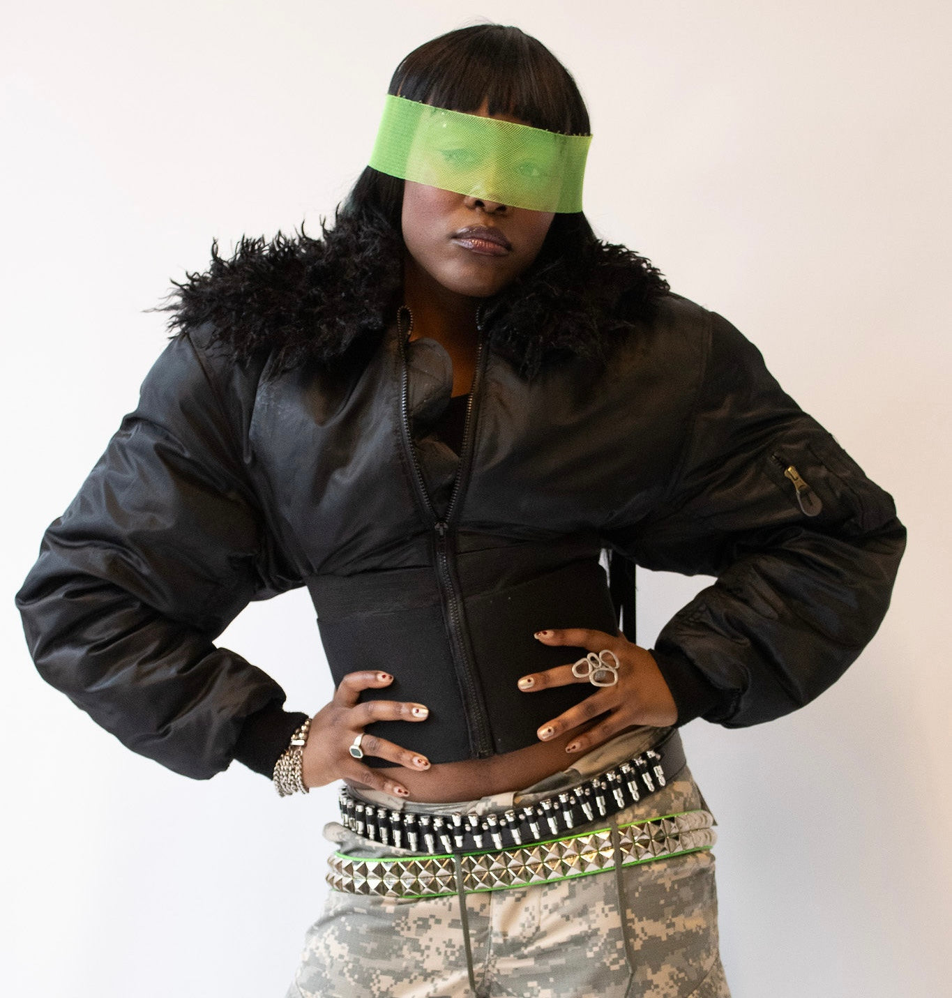 BLACK ECCENTRIC BOMBER
